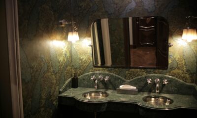 The Secrets to Designing an Elegant Luxury Foyer